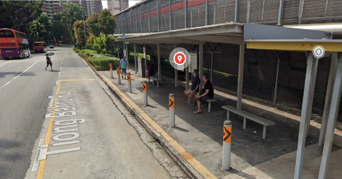 80 Y.O WOMAN DIED AFTER BEING HIT BY BUS WHILE CROSSING THE ROAD @ TIONG BAHRU