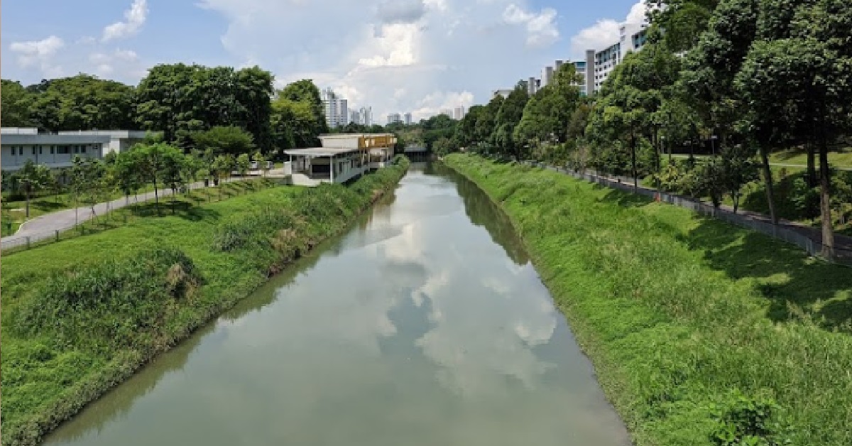 DEAD BODY OF MAN WHO FELL INTO PANDAN RIVER FOUND, KAYAKERS THOUGHT IT WAS A GUNNY SACK
