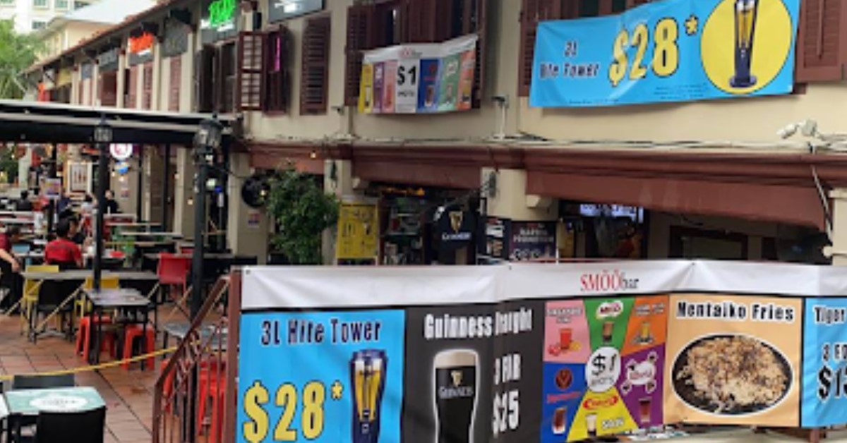 SG KITCHEN STAFF CALLS OUT RUDE & ENTITLED CUSTOMERS
