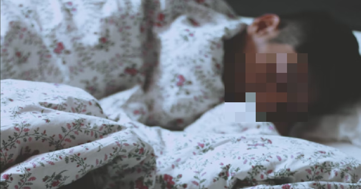 PSYCHO GIRLFRIEND SLAPPED BOYFRIEND IN THE FACE WHILE HE WAS SLEEPING