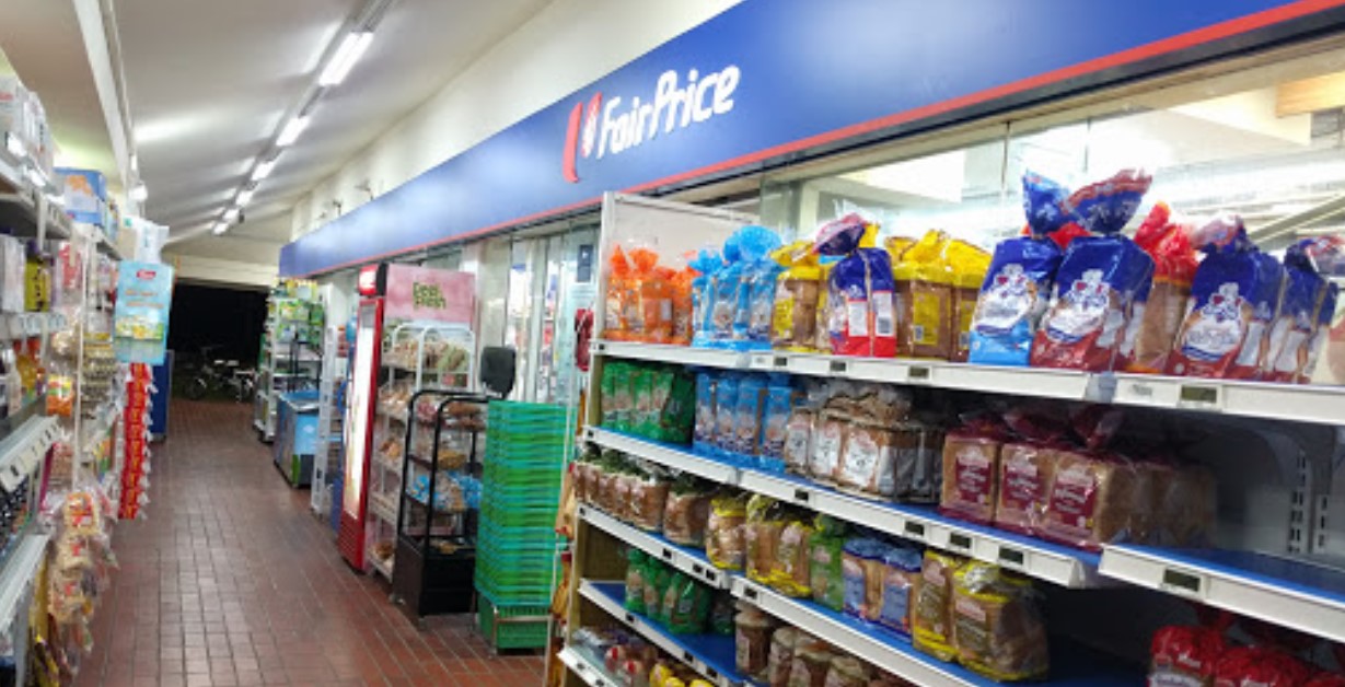 NETIZEN APPROACHED BY YOUNG BOY ASKING FOR MONEY INSIDE NTUC