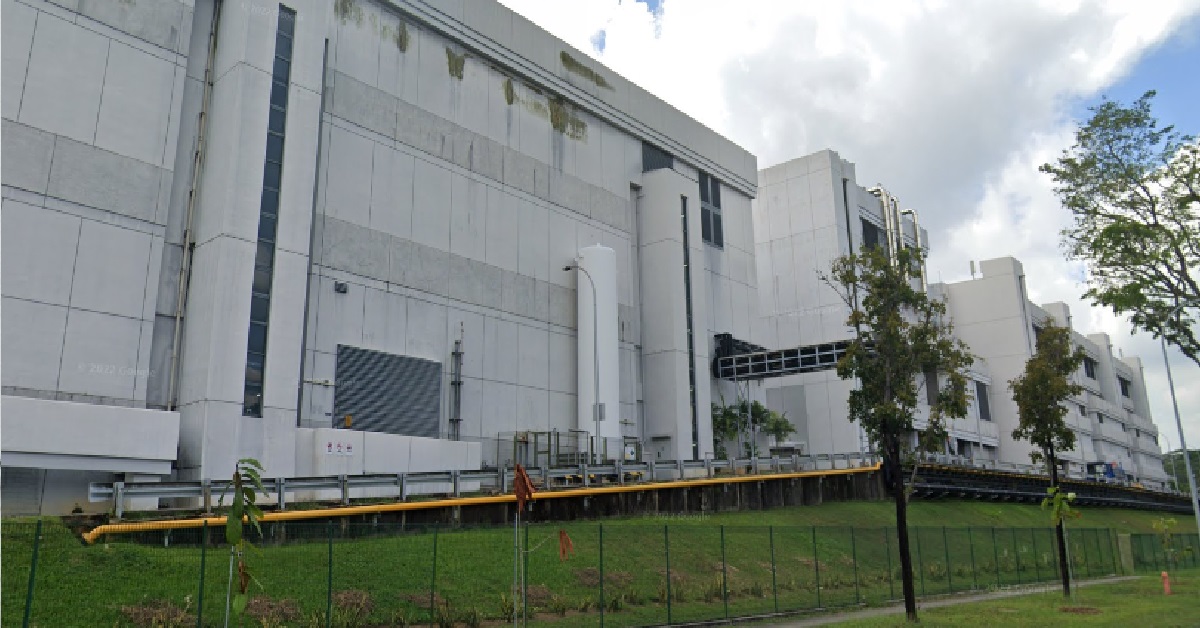 32 Y.O BANGLADESHI WORKER KILLED AFTER CONCRETE LOAD TOPPLED ON HIM @ WOODLANDS