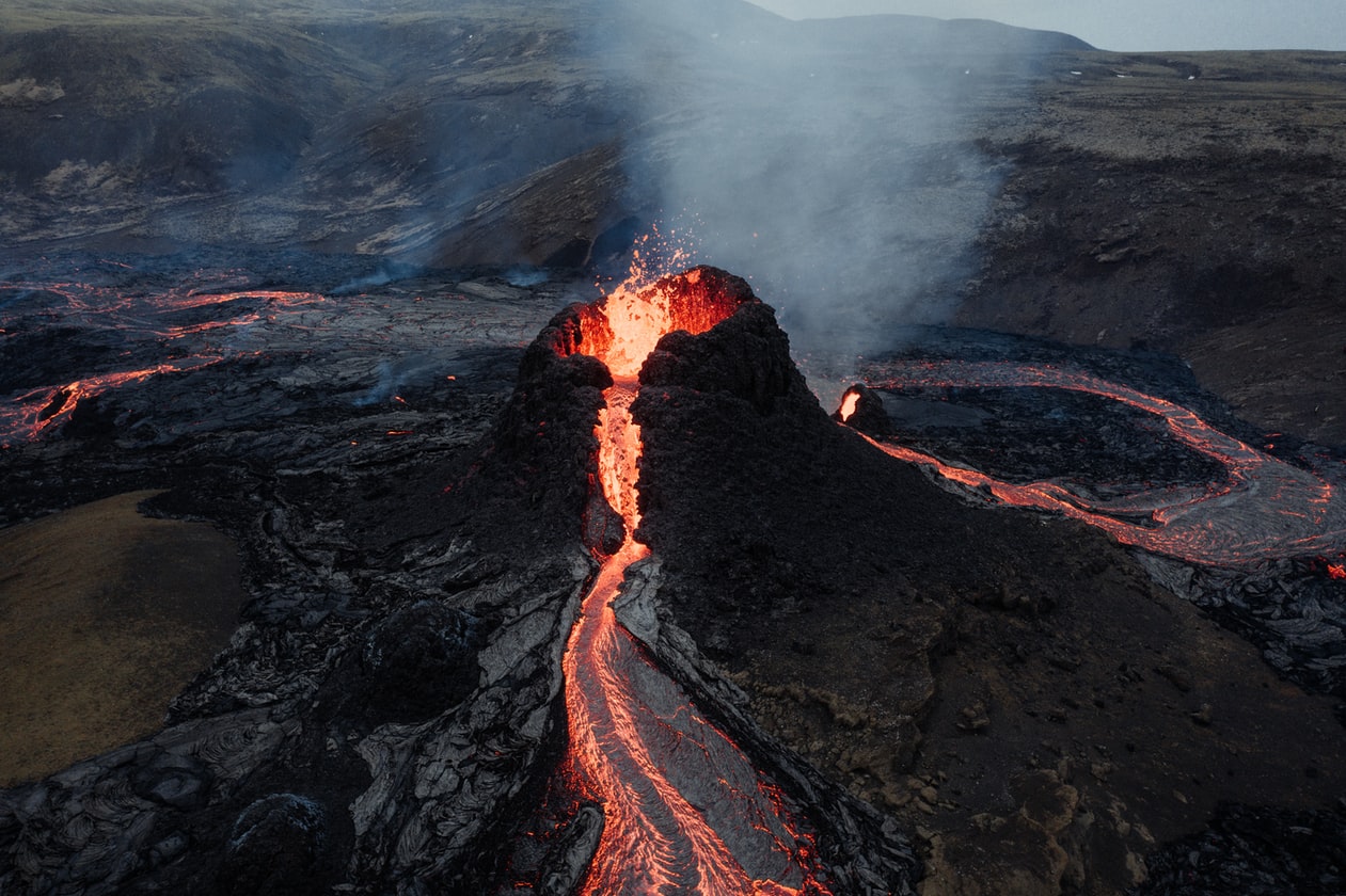 WOMAN MET MAN FROM ONLINE DATING, TURNED OUT HE A “VOLCANIC TEMPER”