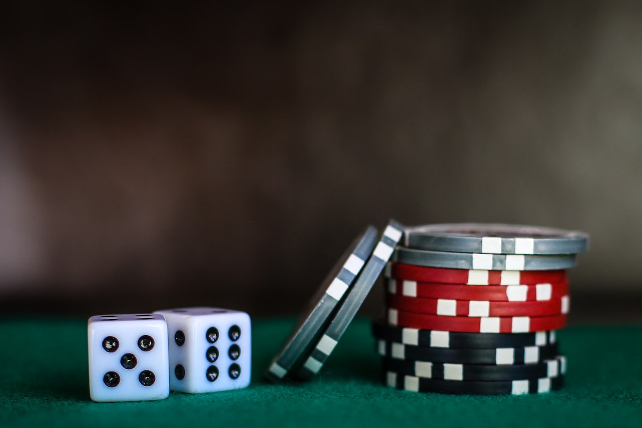 BF KICKED OUT BY FAMILY FOR GAMBLING, MOVES IN WITH GF BUT GETS KICK OUT AGAIN