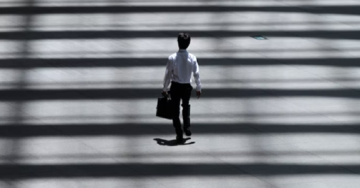 GUY OFFERED TO START BUSINESS WITH JOBLESS FRIEND, WHO STOLE HIS IDEAS & STARTED OWN BUSINESS
