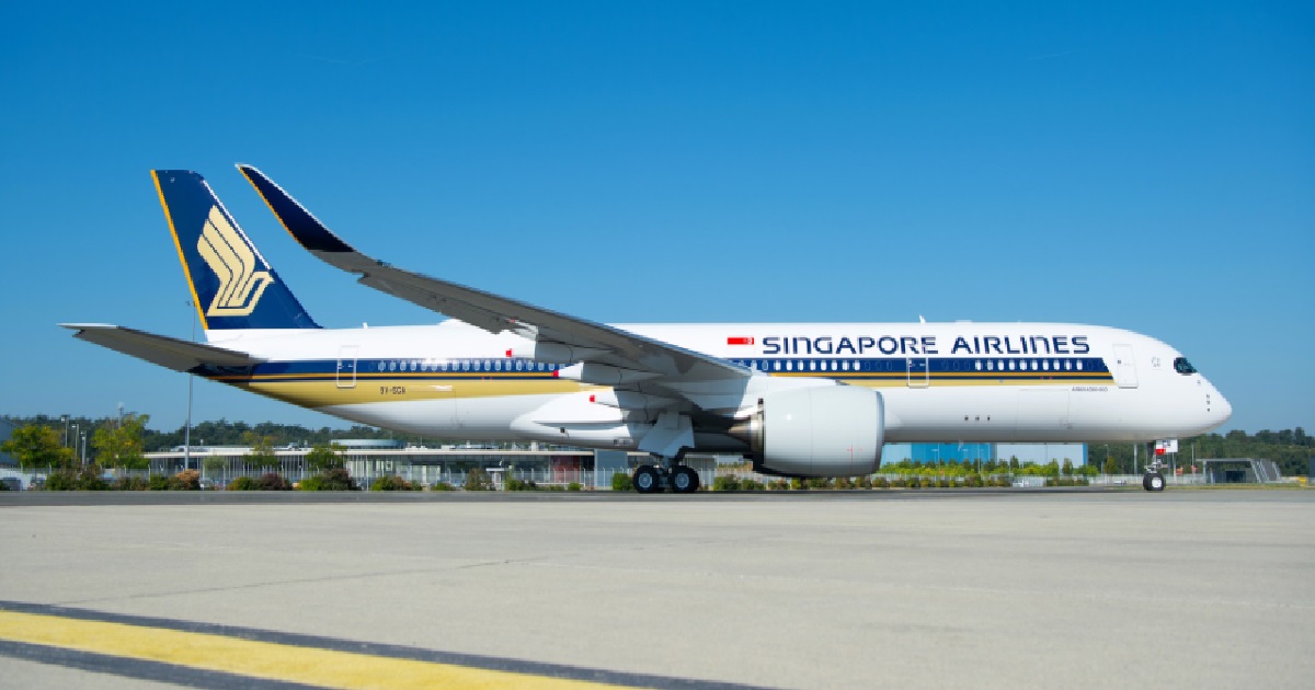 MAN’S SIA FLIGHT DELAYED, SPENT 4 DAYS AT AIRPORTS & HAD TO PAY FOR HIS OWN VISA