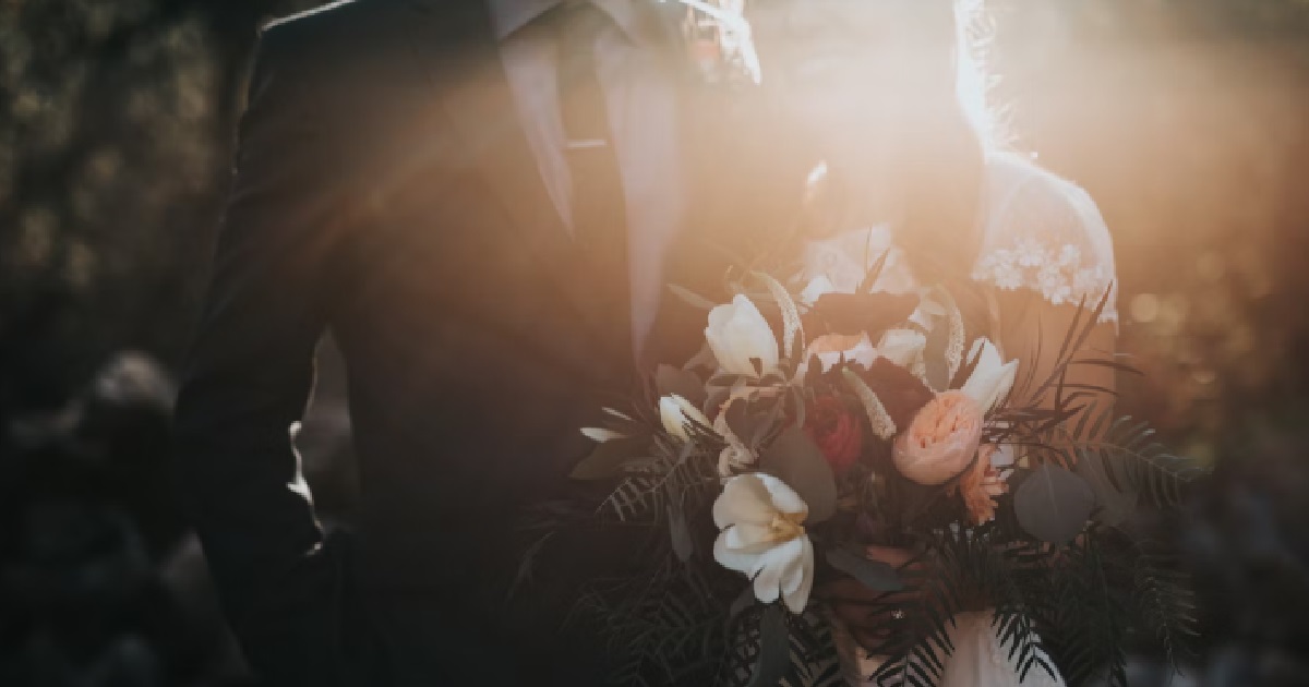 GUY GOT A FULLY PAID $2.3 MILLION CONDO AS A WEDDING GIFT FROM HIS PARENTS