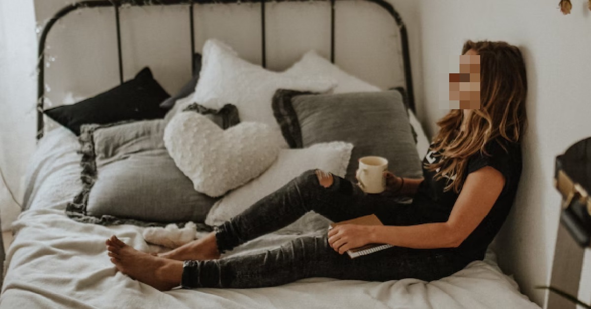 GIRL’S BEST FRIEND “WANTS” HER BOYFRIEND, KEEPS FLIRTING WITH HIM