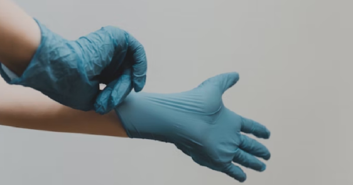 MAN WENT TO SEE KKJ DOCTOR BUT SCARED TO TAKE MC BECAUSE COLLEAGUE LIKE TO GOSSIP