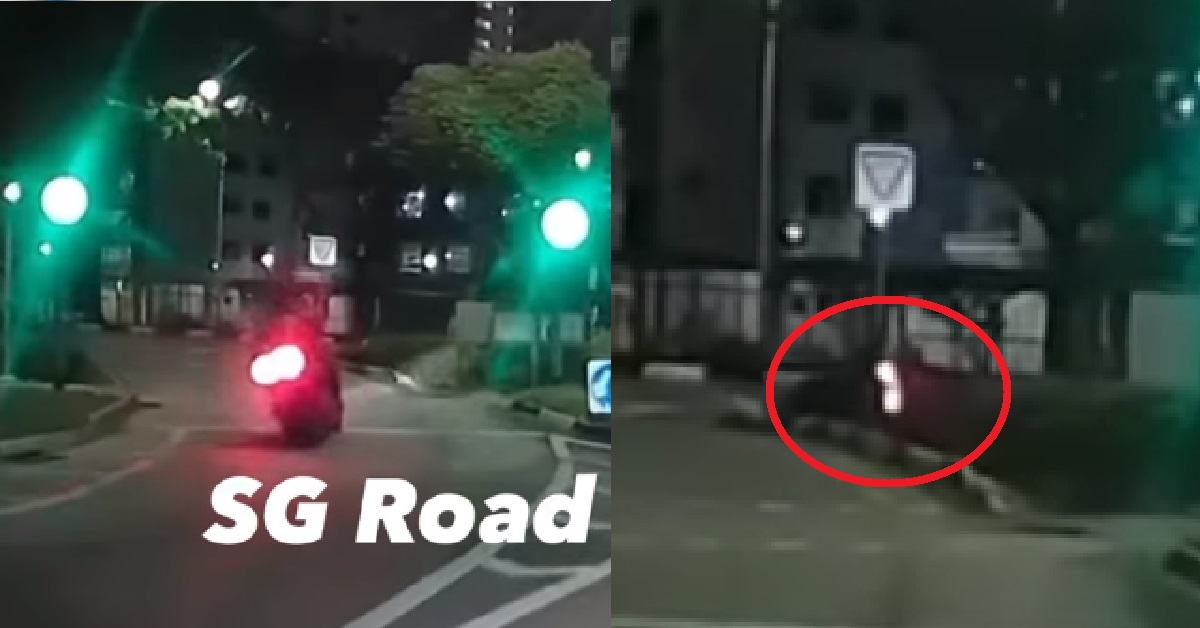 FOOD DELIVERY RIDER CRASHED INTO “GIVE WAY” SIGN @ BEDOK NORTH AVE 3, OUCH