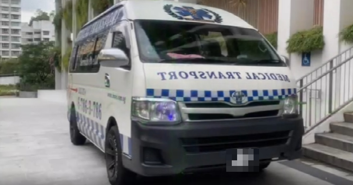 DRUNK MAN DROVE AMBULANCE THEN CRASHES IT ON EXPRESSWAY, JAILED