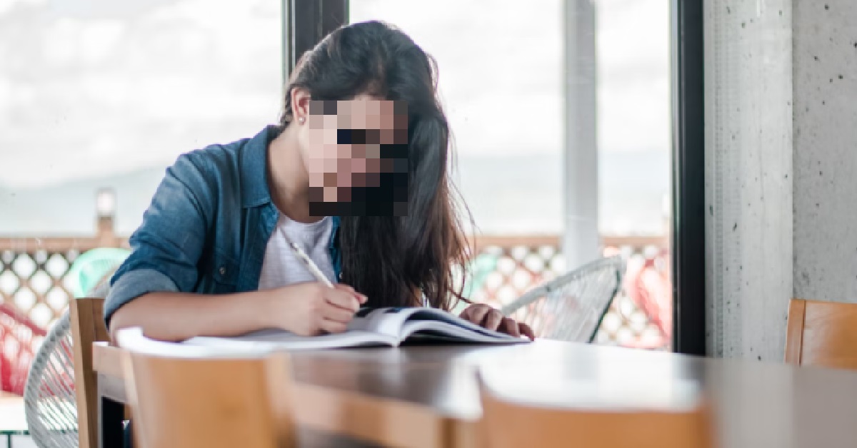 GIRL SAYS SHE GOT “GOOD MEMORY”, HAS TO PRETEND TO FORGET THINGS SO FRIENDS DON’T GET SCARED