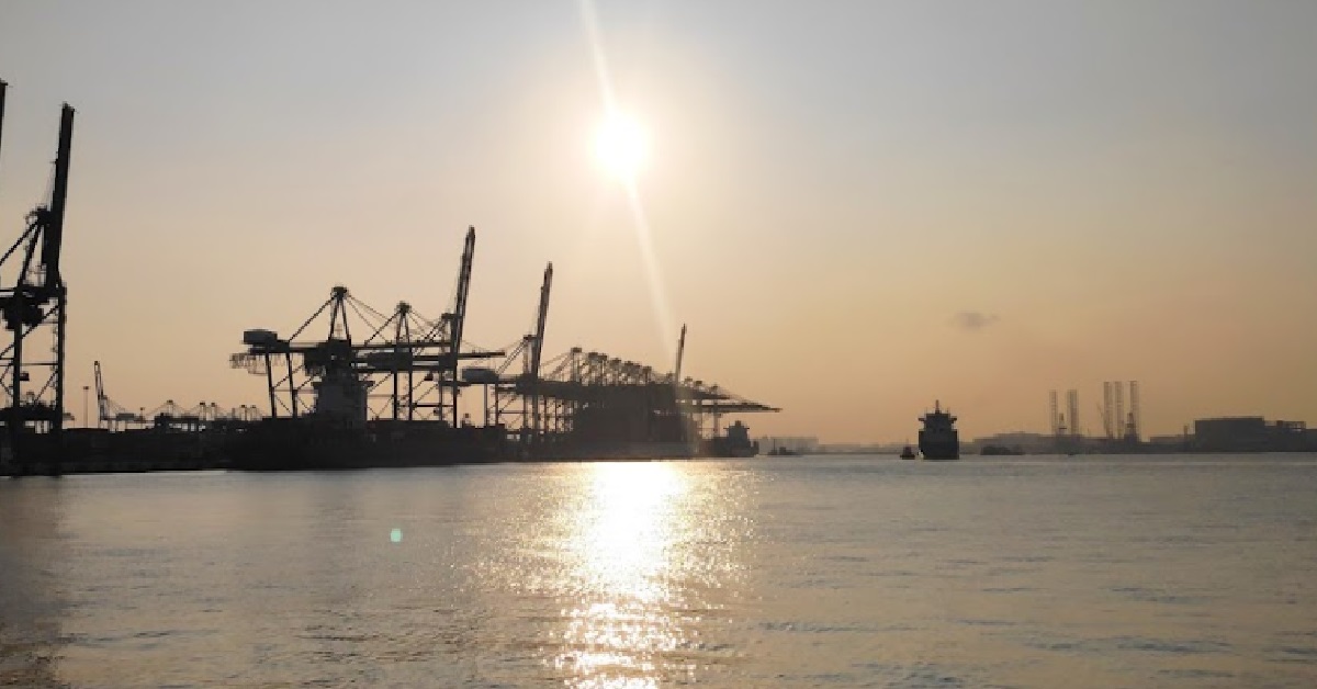 3 MEN ARRESTED FOR CONSPIRING TO FAKE RECORDS OF GASOIL TRANSFER BETWEEN SG & N.KOREA SHIPS