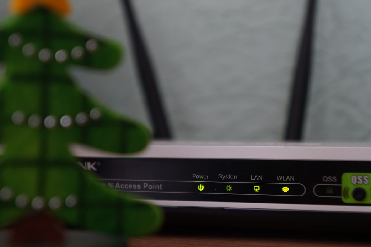MOTHER ASKS SON TO PAY RENTAL FOR HOME’S WIFI DESPITE UNLIMITED DATA