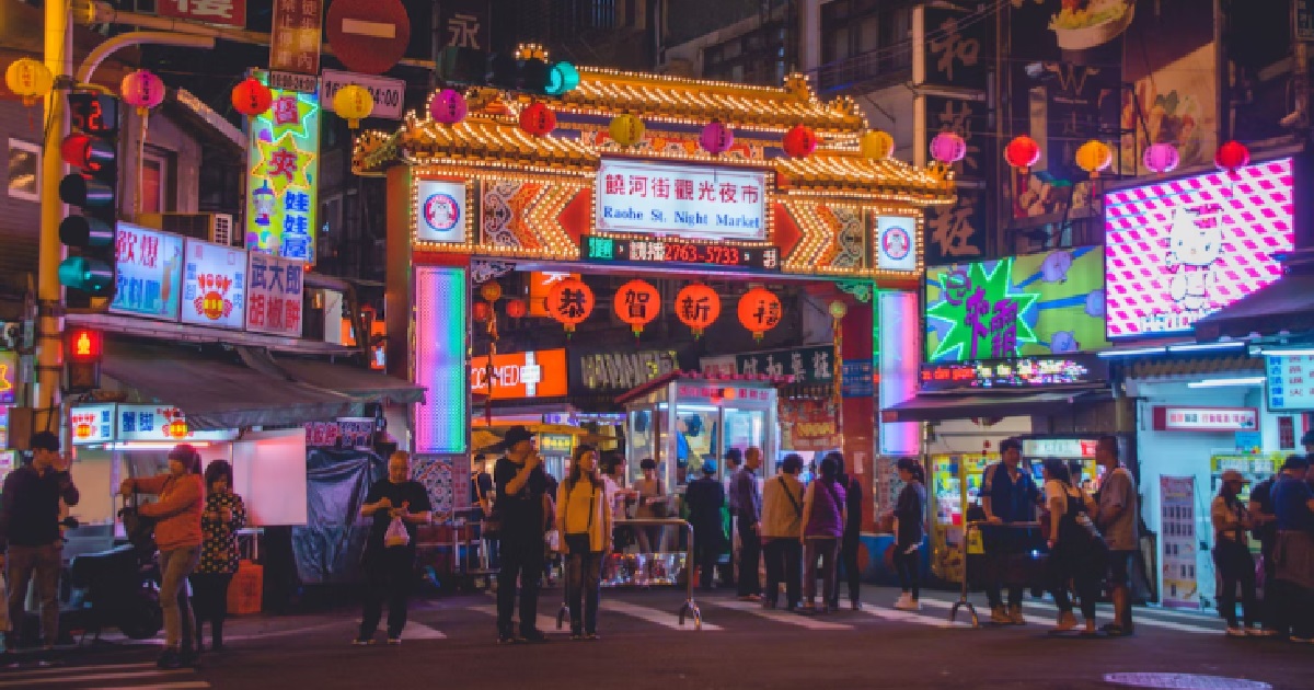 TAIWAN GIVING $200 EACH TO 500,000 TRAVELERS AS AN INCENTIVE TO HELP BOOST TOURISM