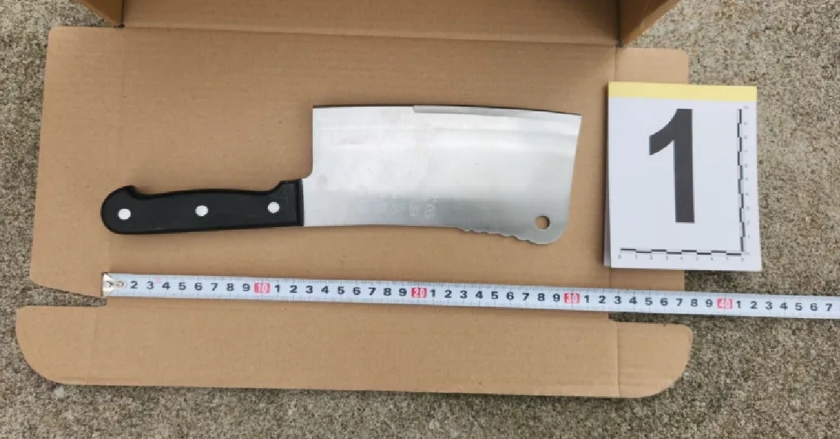 31 Y.O MAN ARRESTED FOR USING CHOPPER TO ATTACK ELDERLY MAN @ NEW UPPER CHANGI RD