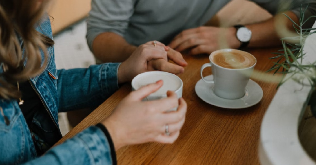WOMAN FEELS “BOTHERED” BY HER DATE SPEAKING SINGLISH, THINKS SHE VERY ATAS
