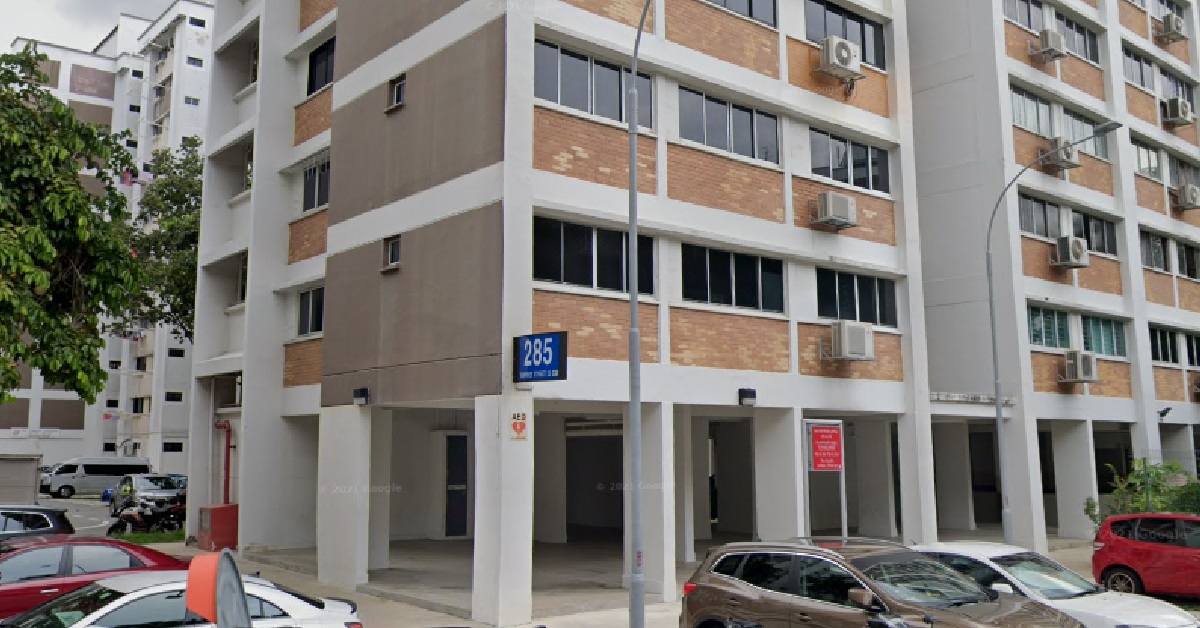 ELDERLY MOTHER & SON FOUND DEAD @ TAMPINES FLAT, FOUL STENCH CAME FROM UNIT