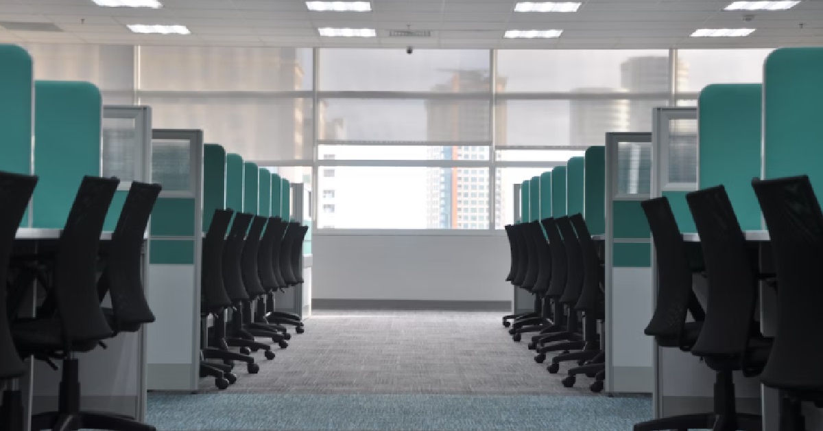 SENIOR EMPLOYEE HAVING DIFFICULTY TRAINING NEW STAFF WHO IS 20 YEARS OLDER
