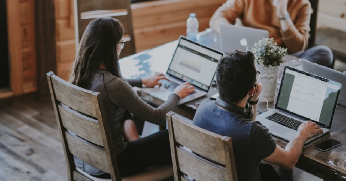 INTERNS TAKING 2-3 HRS BREAKS, IGNORE WORK & CHALLENGE BOSS TO COMPLAIN ABOUT THEM