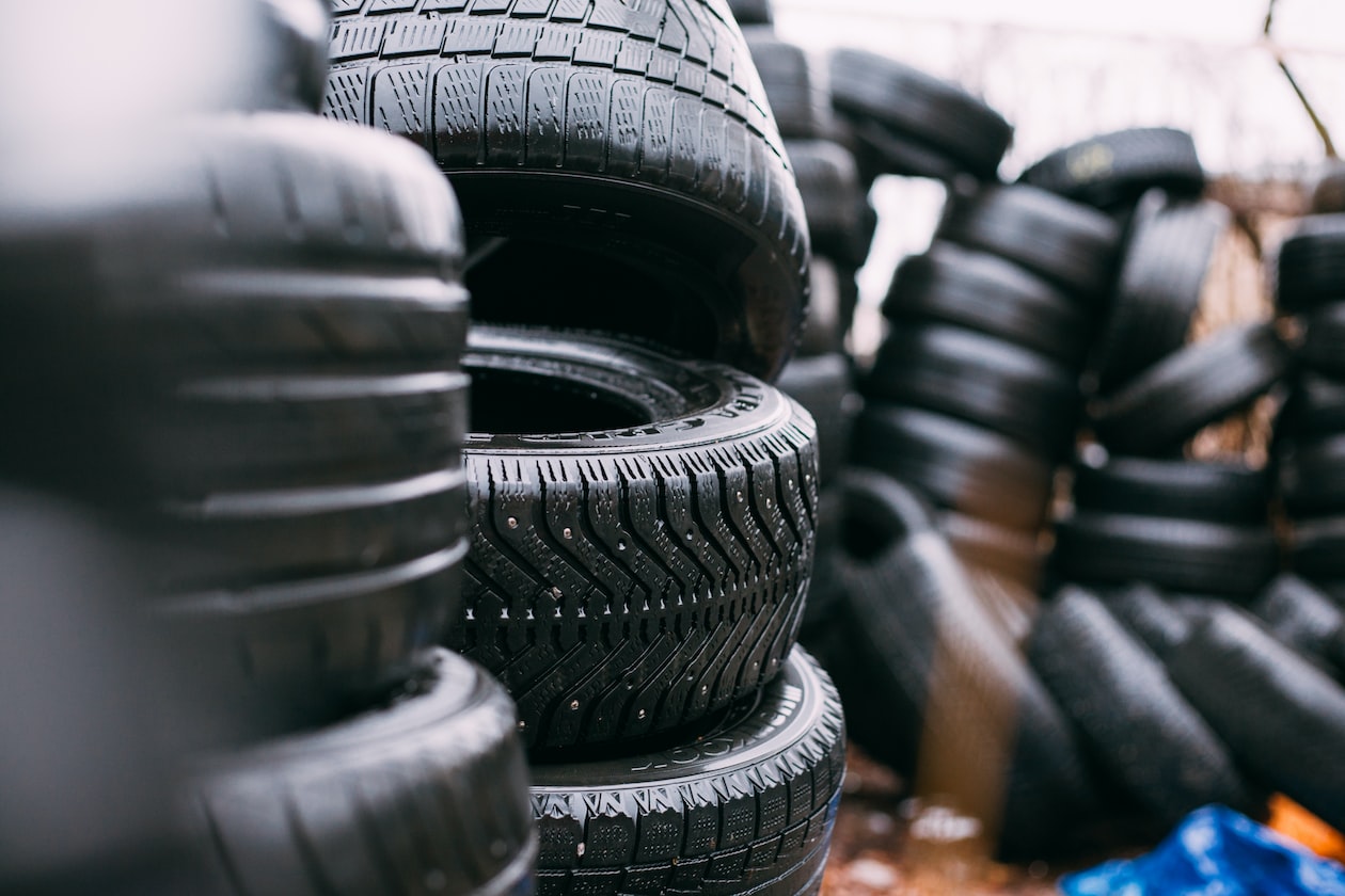 MAN CONVERTED TO “SPARE TYRE” AFTER MEETING GIRL FROM DATING APP