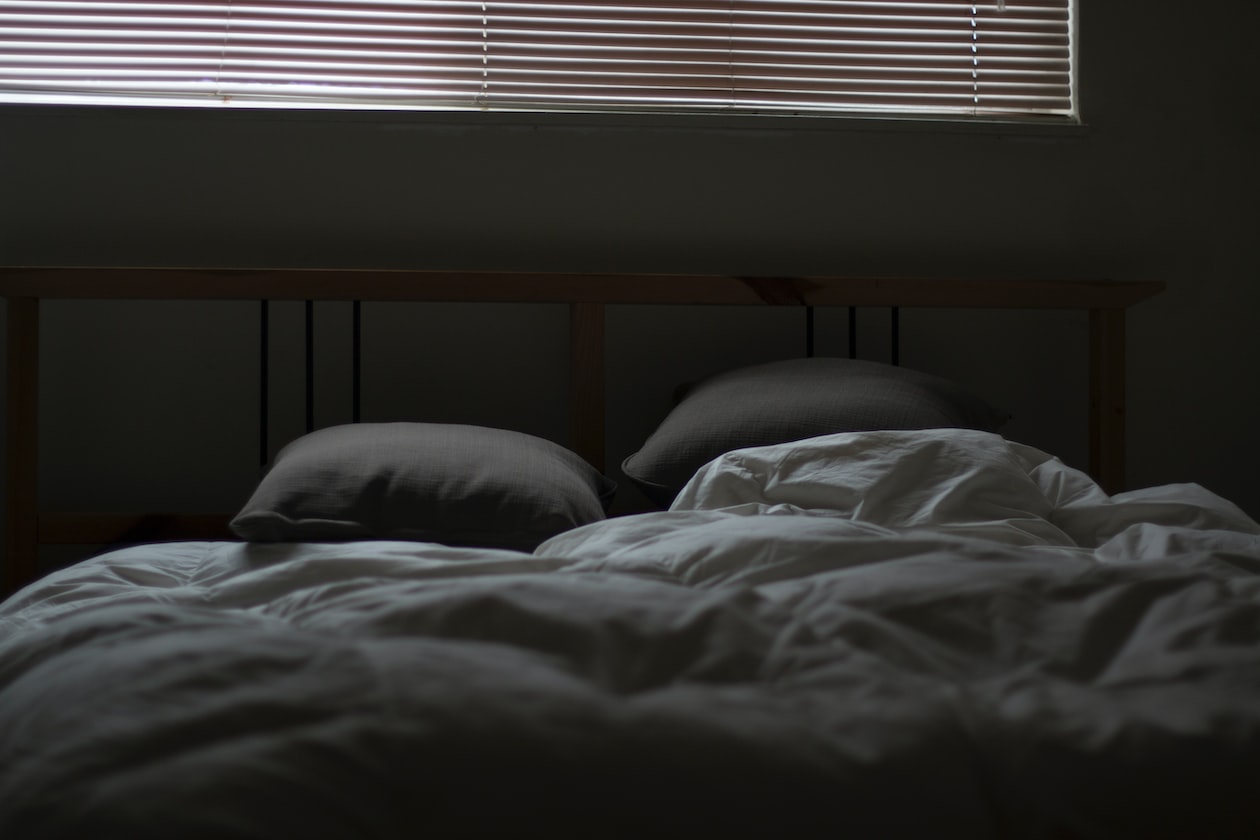 COUPLE SLEEP TOGETHER STAY TOGETHER, MAN STILL DON’T ACKNOWLEDGE GIRL AS GF