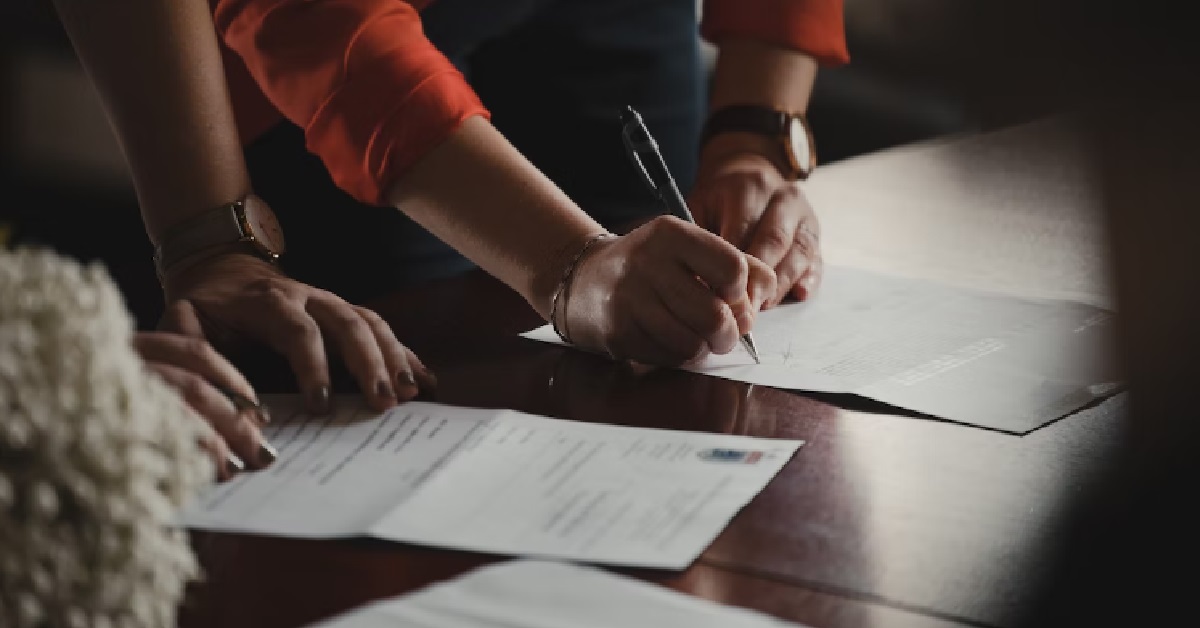 WOMAN “PRESSURED” INTO ACCEPTING JOB OFFER BECAUSE HR GAVE HER 2 DAYS TO CONSIDER