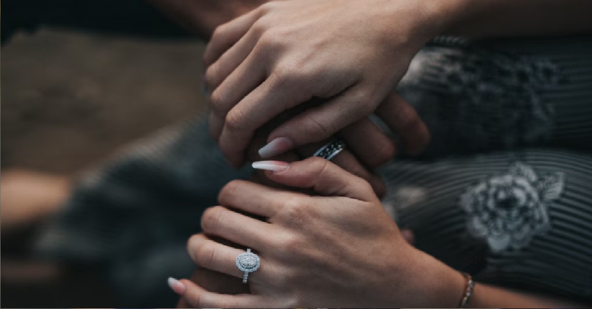 WOMAN COULD’VE CHOSEN A RICH GUY, BUT CHOSE TO BUILD A LIFE WITH POOR BF