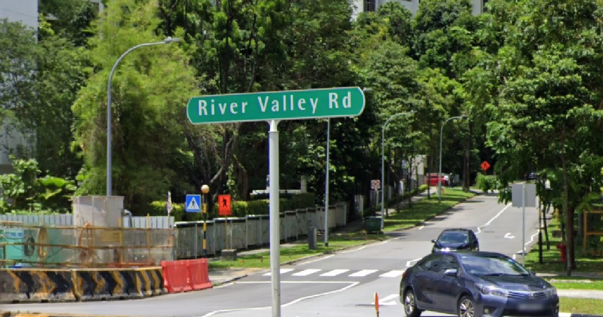 37 Y.O MAN ARRESTED FOR USING KNIFE TO ROB VICTIM OF $500 & AN IPHONE @ RIVER VALLEY RD