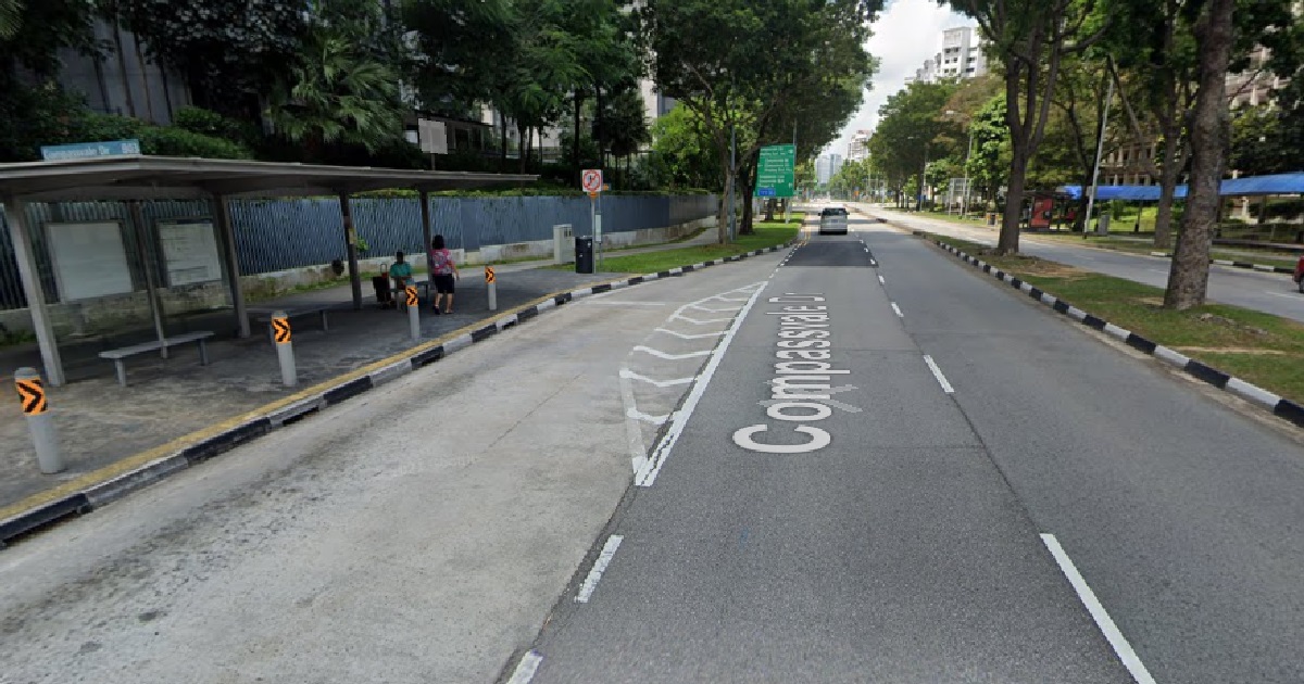 11 Y.O BOY HIT BY CAR IN SENGKANG, 61 Y.O DRIVER ASSISTING POLICE WITH INVESTIGATIONS