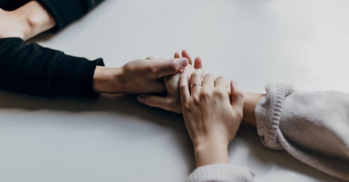 GIRL DATING SCHOOL DROP-OUT WHO WANTS TO LEPAK & NOT WORK, SCARED FAMILY REJECT HIM