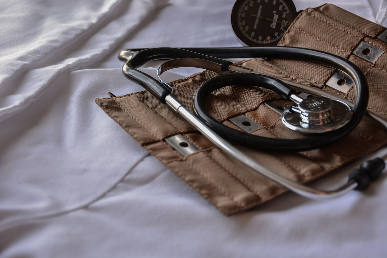 MAN IN MEDICAL SCHOOL REVEALS HOW BOTH STUDENTS & STAFF CAN BE VERY TOXIC