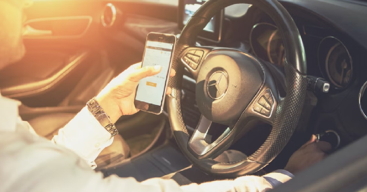 MANY PEOPLE IN CREDIT CARD DEBT OR TAKE BANK LOANS JUST TO LOOK RICH ON SOCIAL MEDIA