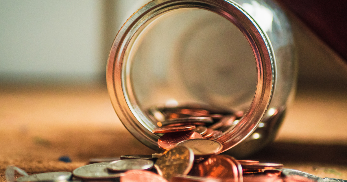 NETIZEN UPSET THAT EVERYTHING IS ABOUT MONEY, APOLOGIZE TO FAMILY FOR BEING PETTY