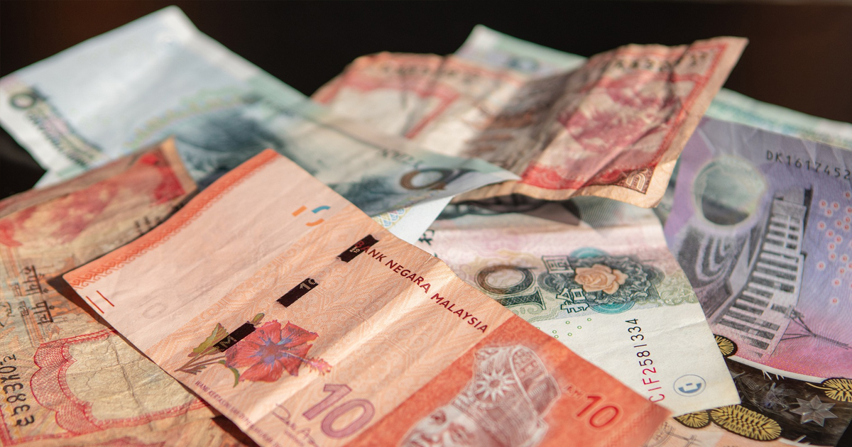 THE MALAYSIAN RINGGIT WILL CONTINUE TO FALL, ESTIMATED DOWN TO SGD$1 – RM3.45