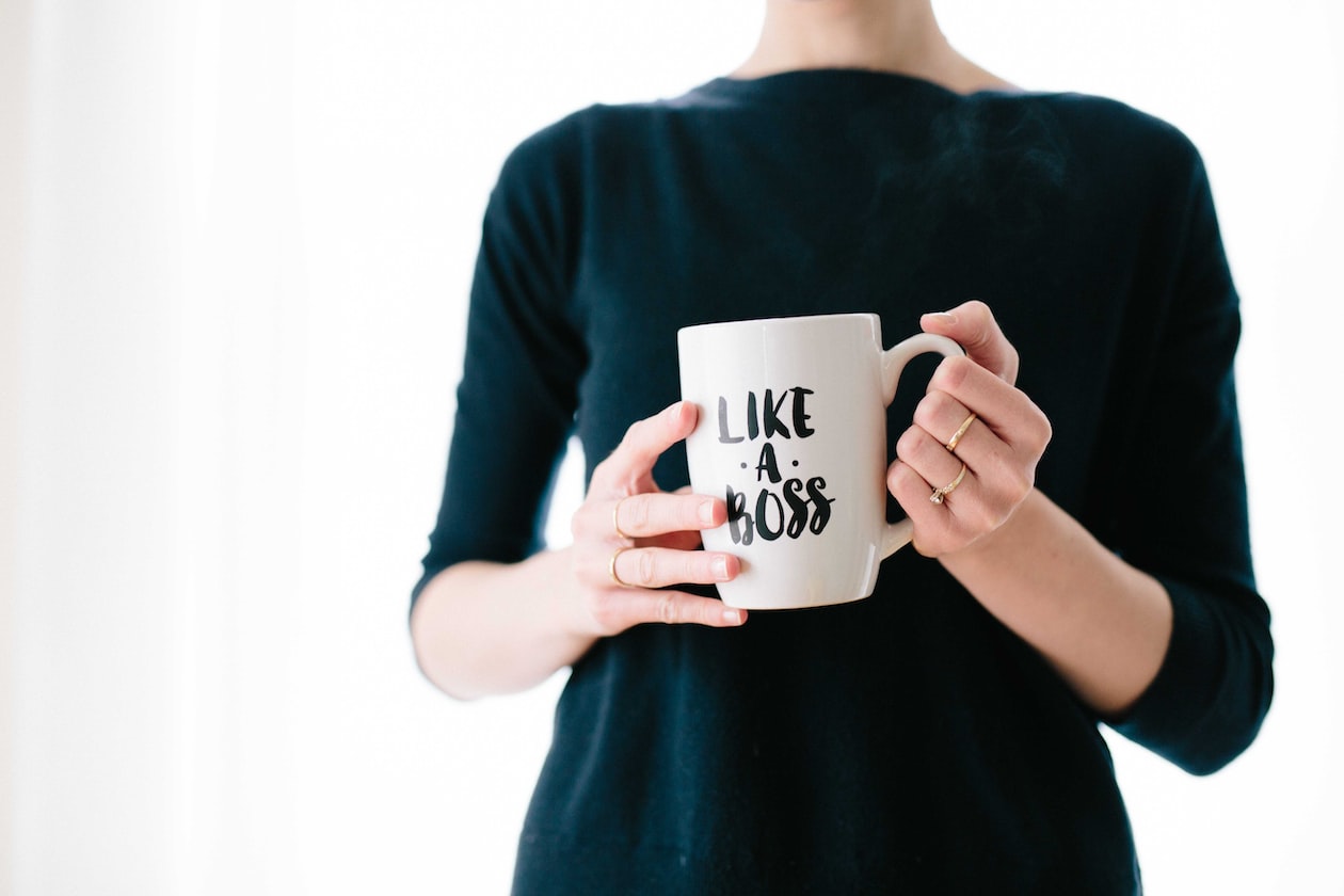 WOMAN SAID THAT HER BOSS MAKES HER FEEL UNCOMFORTABLE, TREAT MALES BETTER