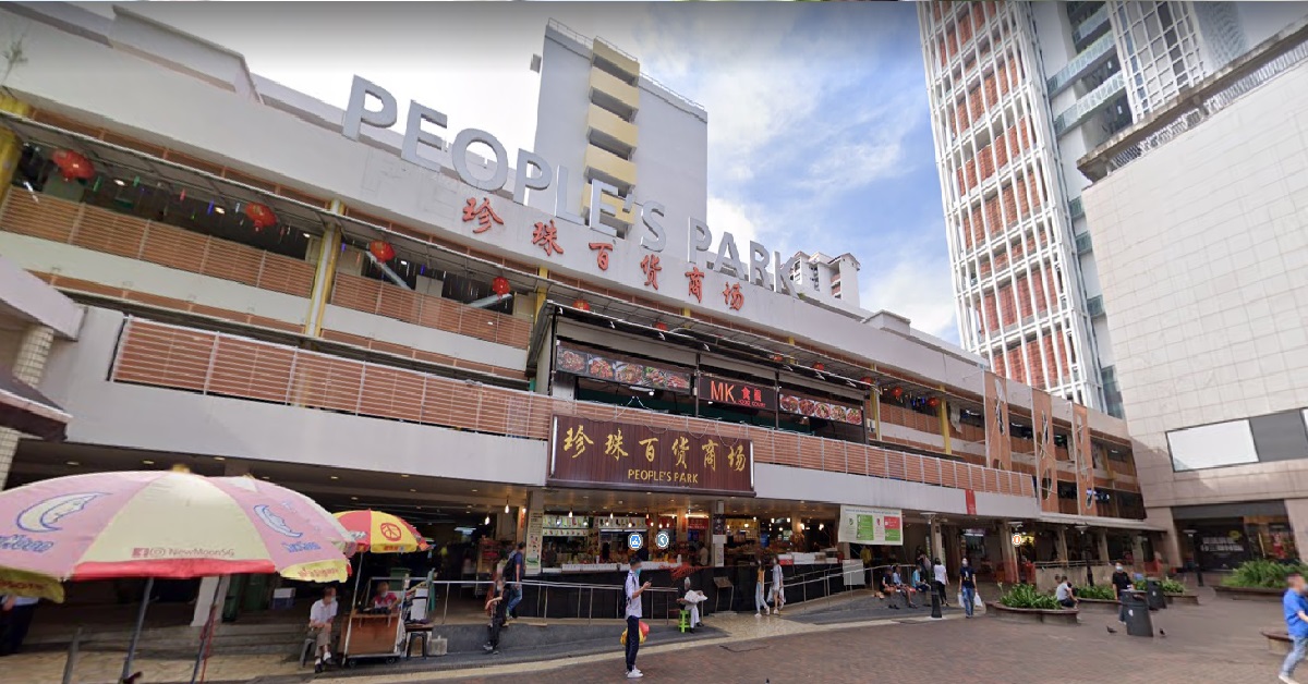 ELDERLY OFTEN SEEN EATING LEFTOVER FOOD @ CHINATOWN, MSF TRYING TO IDENTIFY THEM