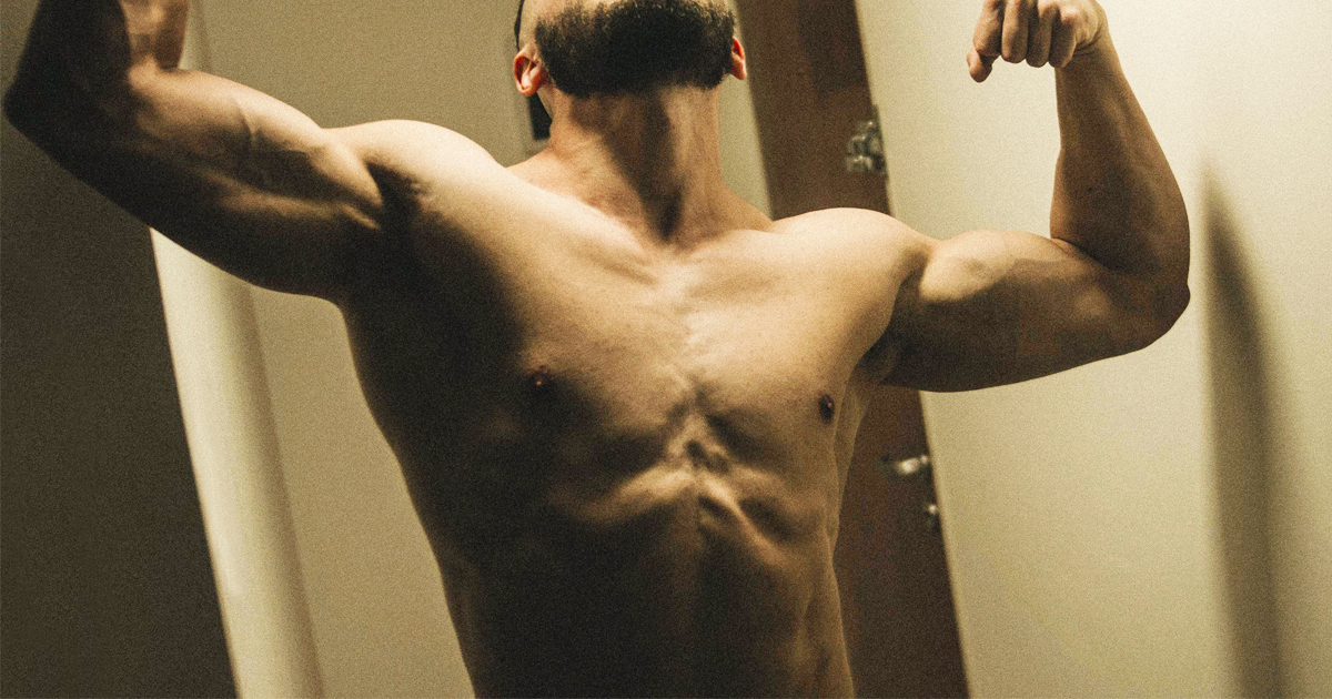 GUY’S GF TURNED ON WHEN HE NEVER BATHE & SMELLS DISGUSTING, SNIFFS HIS ARMPIT