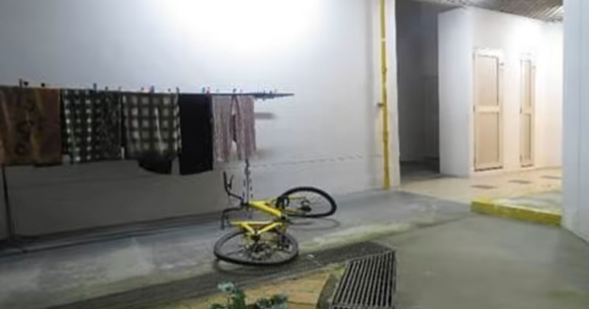 MAN JAILED: THREW BICYCLE FROM 14TH FLOOR HDB AFTER ARGUMENT WITH HIS WIFE