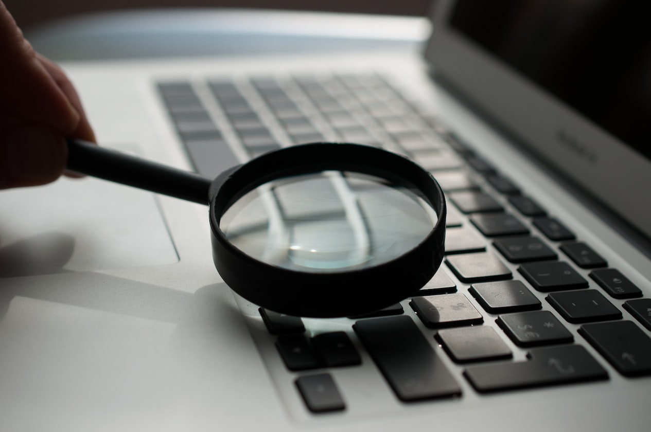GIRL CAN NOT TAKE IT AS BF TRACKS HER DIGITAL FOOTPRINT LIKE AN INVESTIGATOR