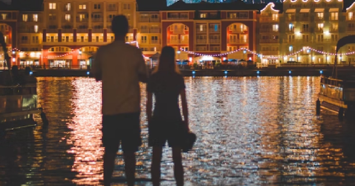 BF KEEPS HANGING OUT WITH EX-GF WHO IS NOW HIS BEST FRIEND, HIDES IT FROM HIS GF