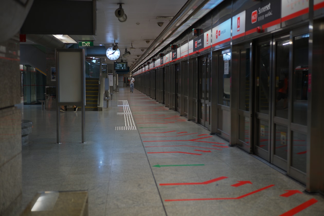 MAN COMPARES BUYING A CAR AND TAKING A TAXI, GRAB, BUS AND MRT