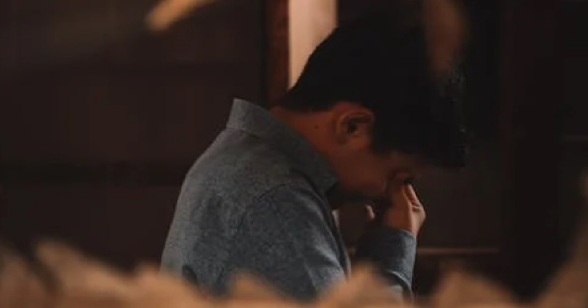 MAN DECIDES TO GIVE UP ON WOMEN, SAYS HIS SMALL KUKUBIRD HAS RUINED HIS LIFE