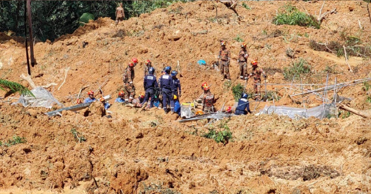 GENTING LANDSLIDE DEATH TOLL RISES TO 24 – DEAD MUM & CHILD FOUND EMBRACING EACH OTHER