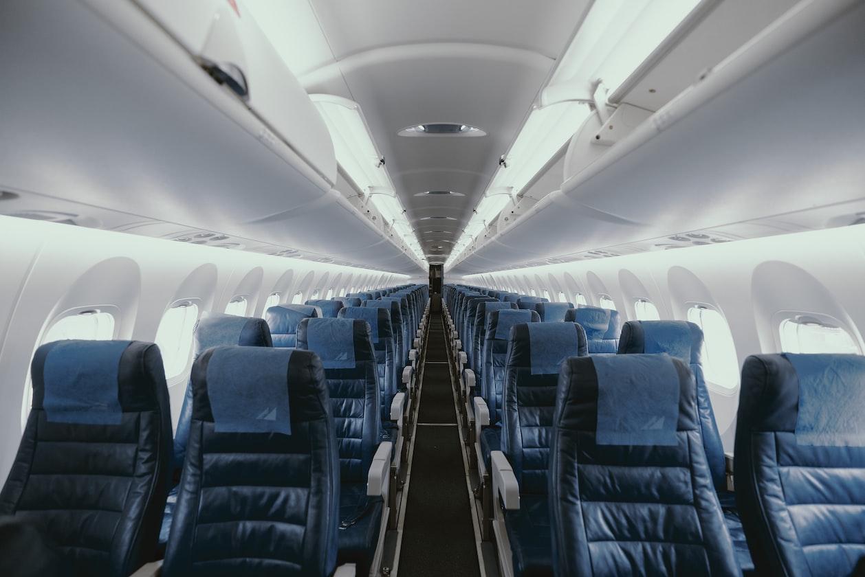 MAN’S THINK THAT MANY AIR STEWARDS & STEWARDESS ARE PROMISCUOUS