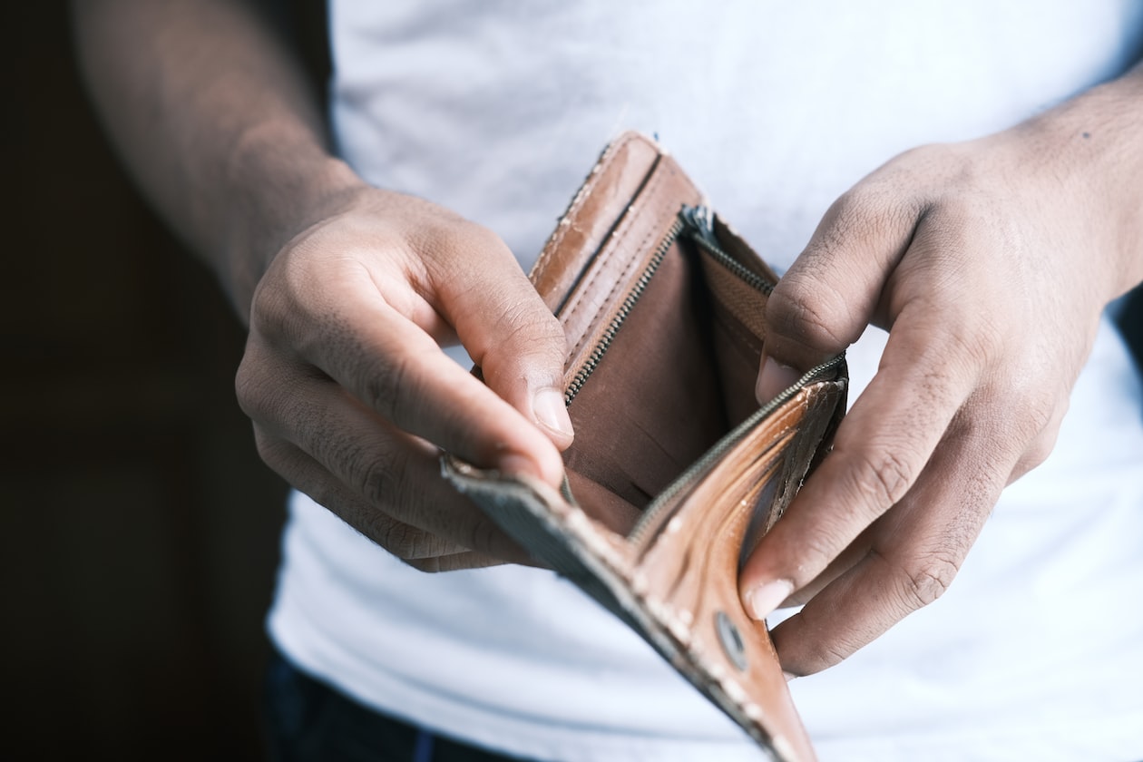 LIVING DEBT FREE IS BETTER THAN CHASING LUXURY TO SHOW OFF