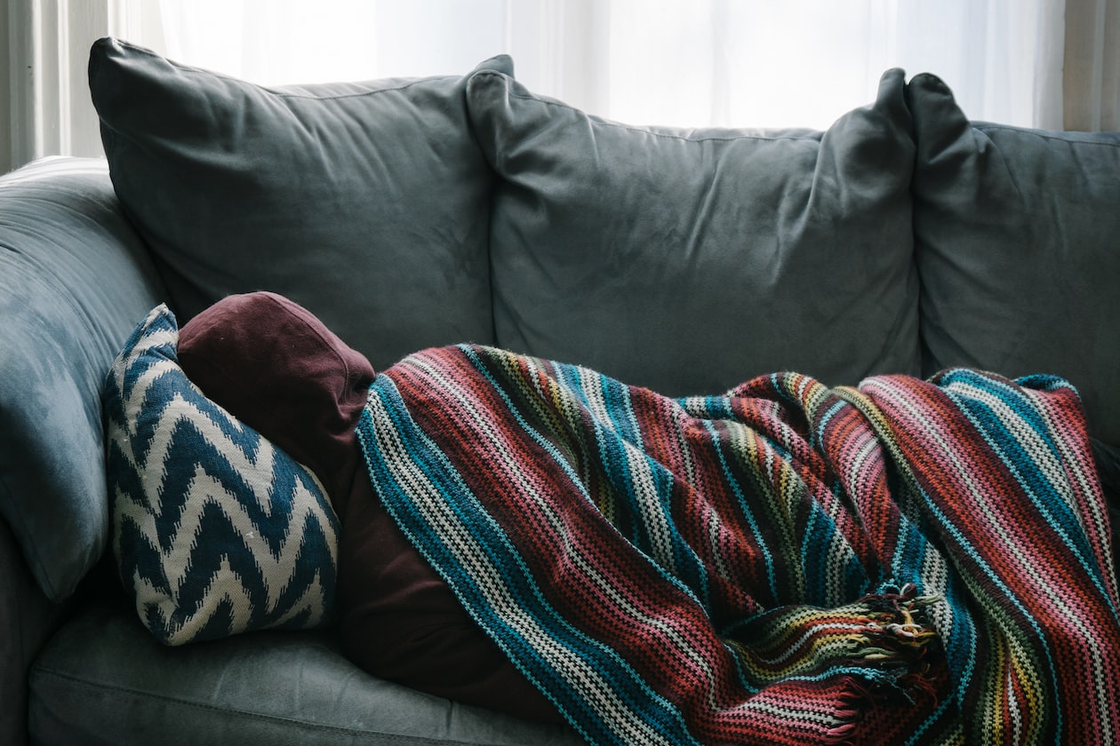 MAN WORKS WITHOUT ANY BENEFITS, SICK LIKE ‘DOG’ ALSO NEED TO GO WORK