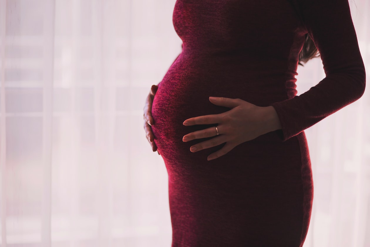 GIRL REVEALS HOW SHE GOT PREGNANT AT  17 YEARS OLD AND HER LIFE FELL APART