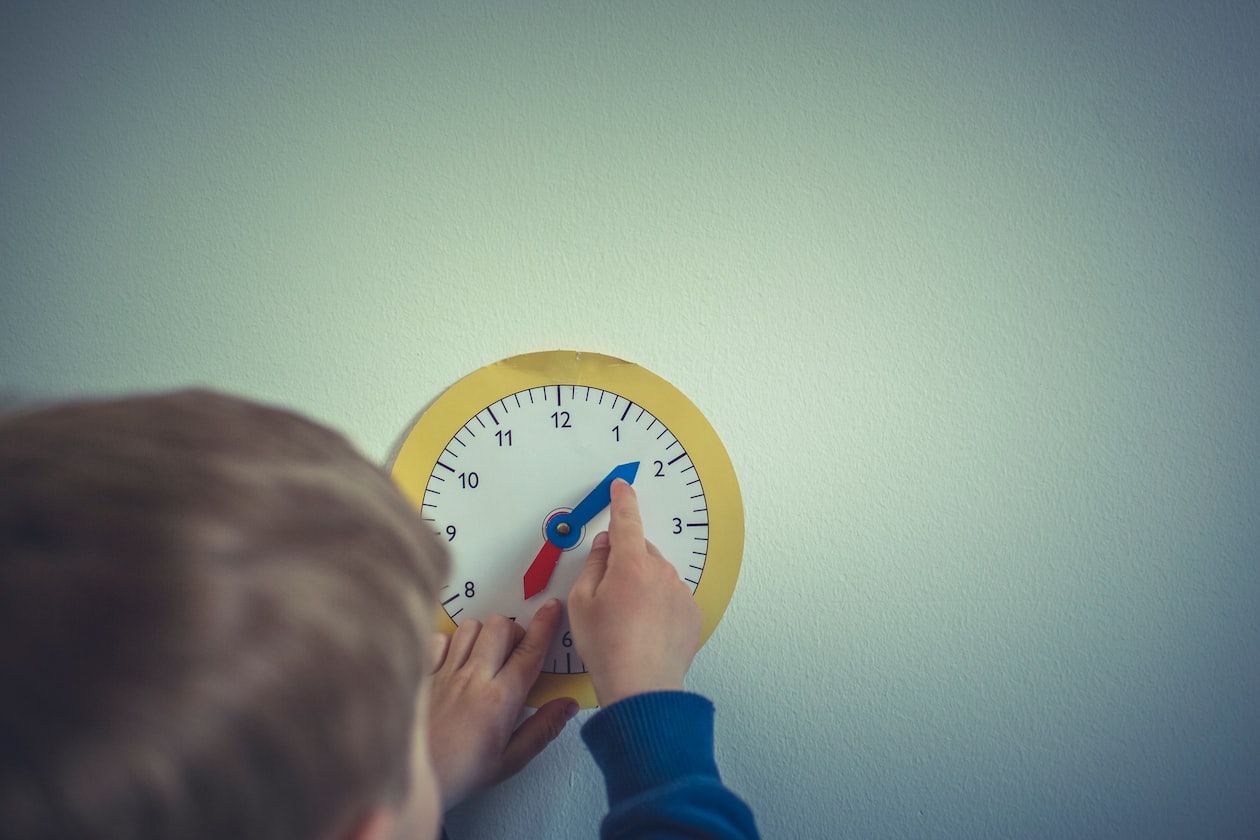 MAN RAISES SON, NOT KNOWING THAT SON IS FROM HIS WIFE’S AFFAIR