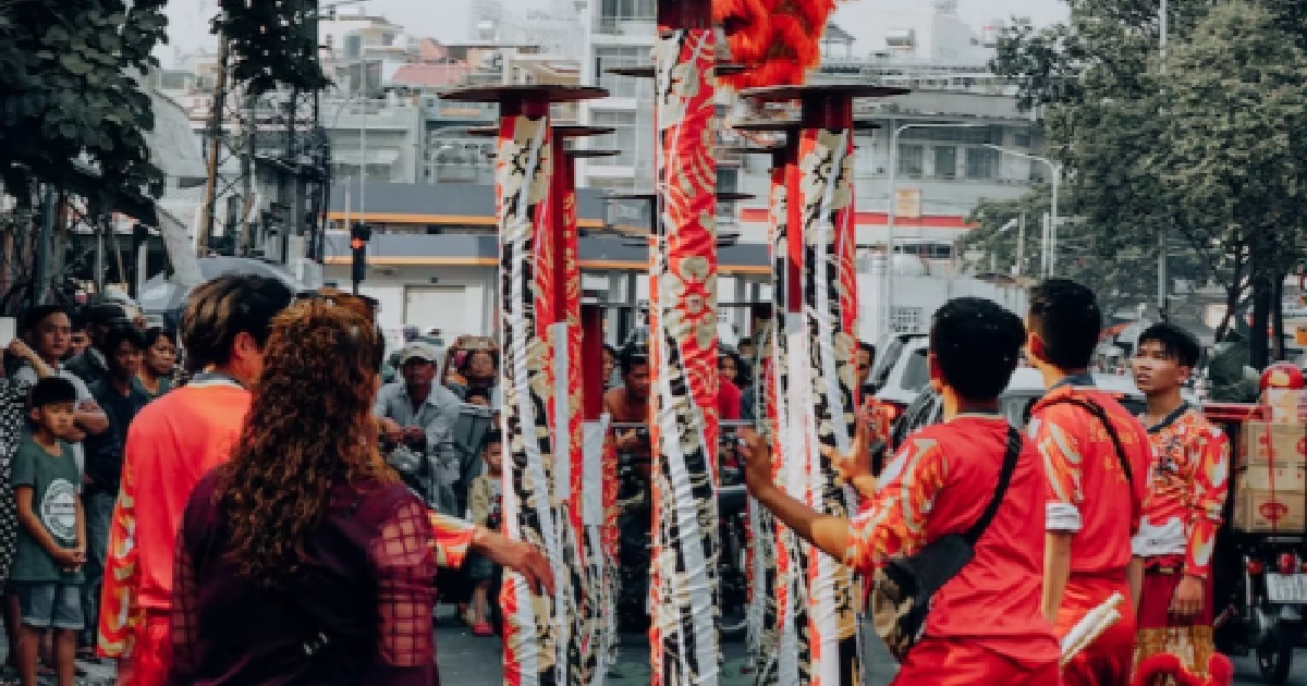 MAN WANTS 15 DAYS OF PUBLIC HOLIDAYS FOR CHINESE NEW YEAR – “PLS GAHMEN THANKS”